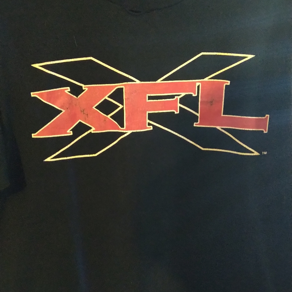 Vintage xfl football champion t shirt year 99-2000